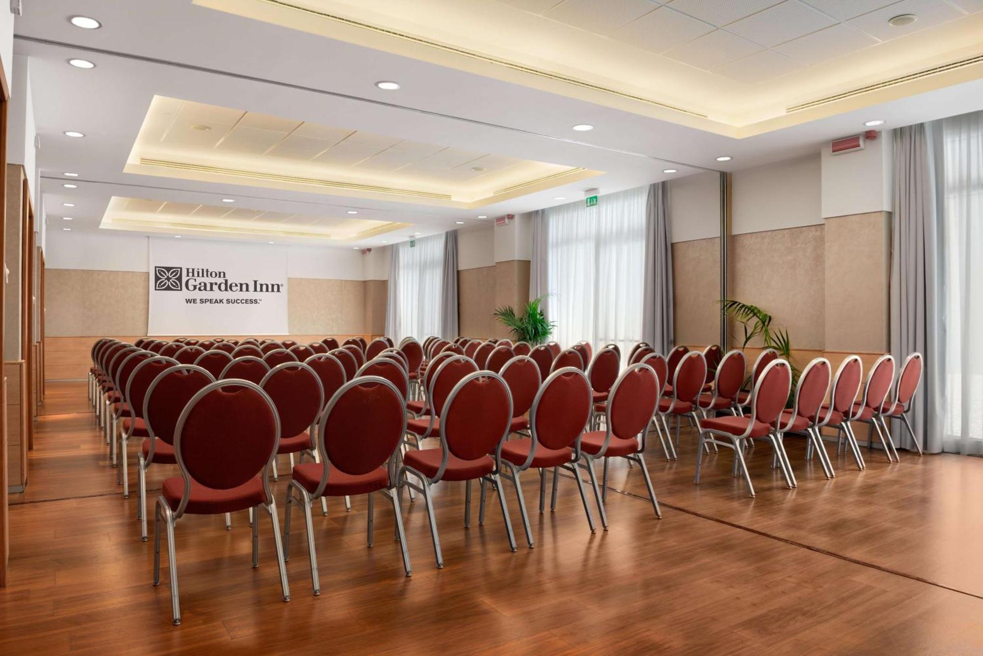 Hilton Garden Inn Rome Airport Φιουμιτσίνο Εξωτερικό φωτογραφία