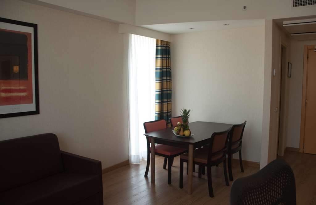 Hilton Garden Inn Rome Airport Φιουμιτσίνο Δωμάτιο φωτογραφία